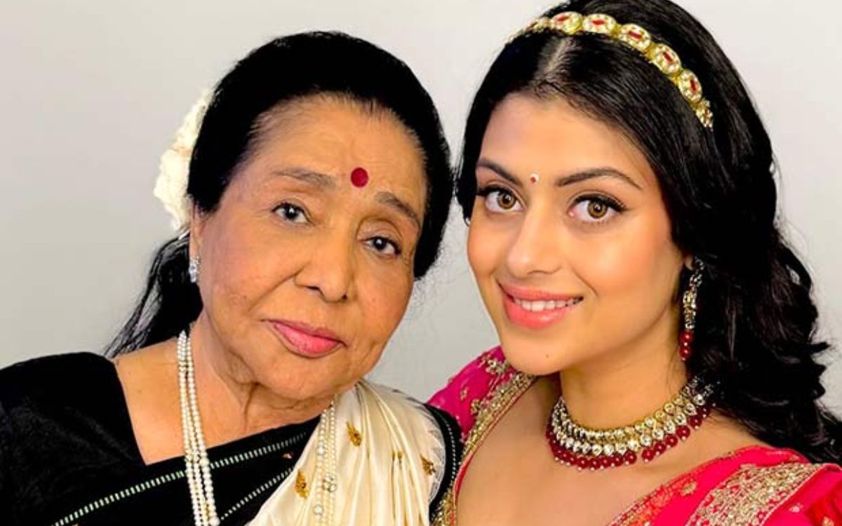 Zanai Bhosle's Emotional Video for Asha Bhosle After Final Rites